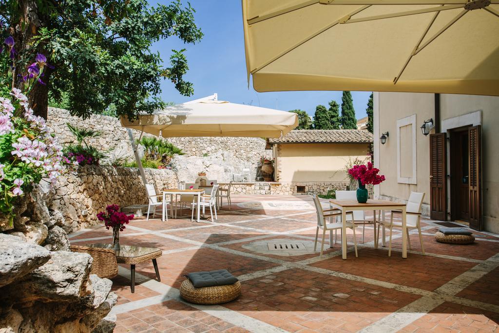 Dimora Archimedea Bed & Breakfast 3*
